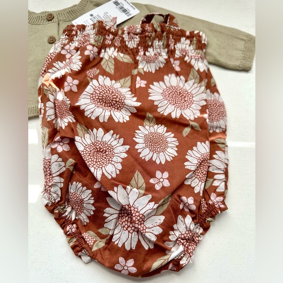 Carter's 3mo Two-Piece Infant Girl Sun Floral Bodysuit With‎ Sweater Coverup - Picture 3 of 5